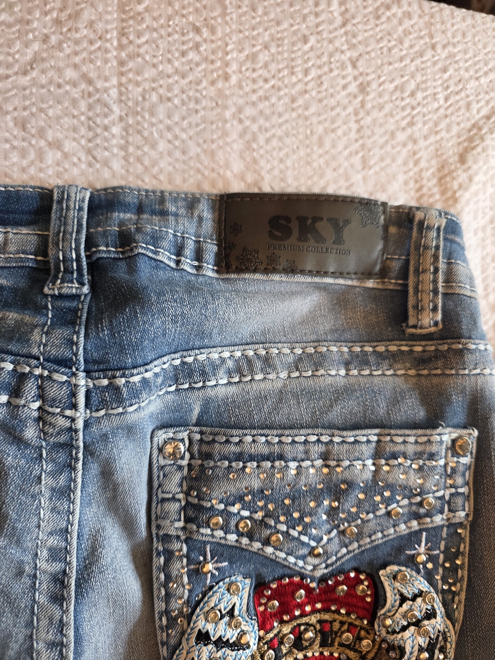 Sky Light Blue Boot Cut Jeans with Red Heart Embellished Back Pockets Size 11/12 - Picture 4 of 13